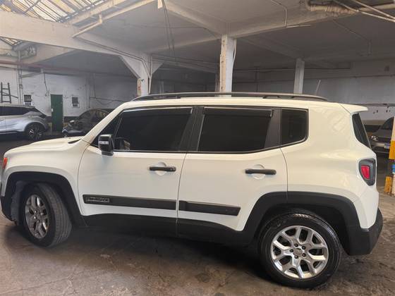 JEEP RENEGADE 1.8 16V FLEX SPORT 4P AUTOMÁTICO JEEP RENEGADE 1.8 16V FLEX SPORT 4P AUTOMÁTICO